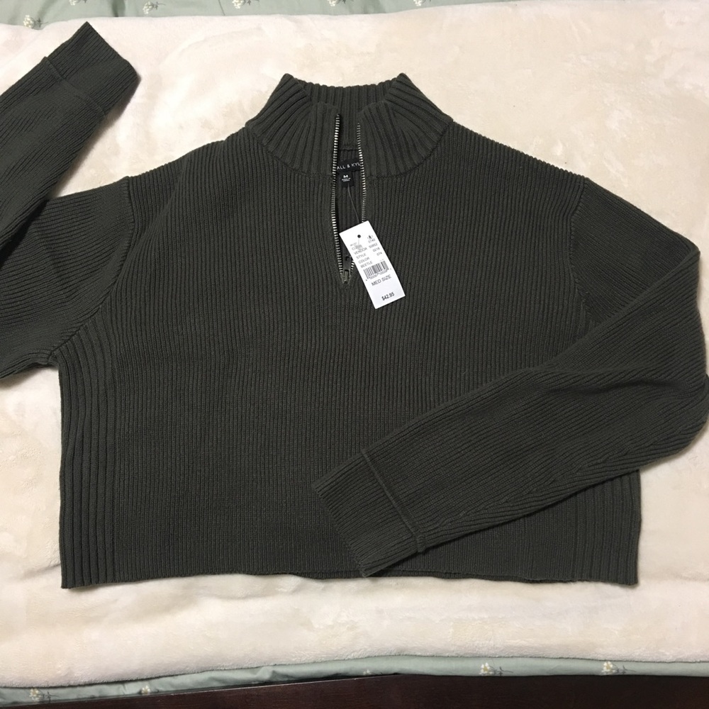 NEW Green Ribbed Half Zip - Picture 5 of 10